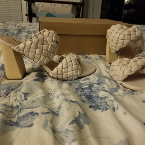 Steve Madden Braided Open Toe Sandals - Picture 3 of 10